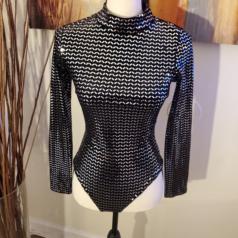 💋 Sparkly Bodysuit